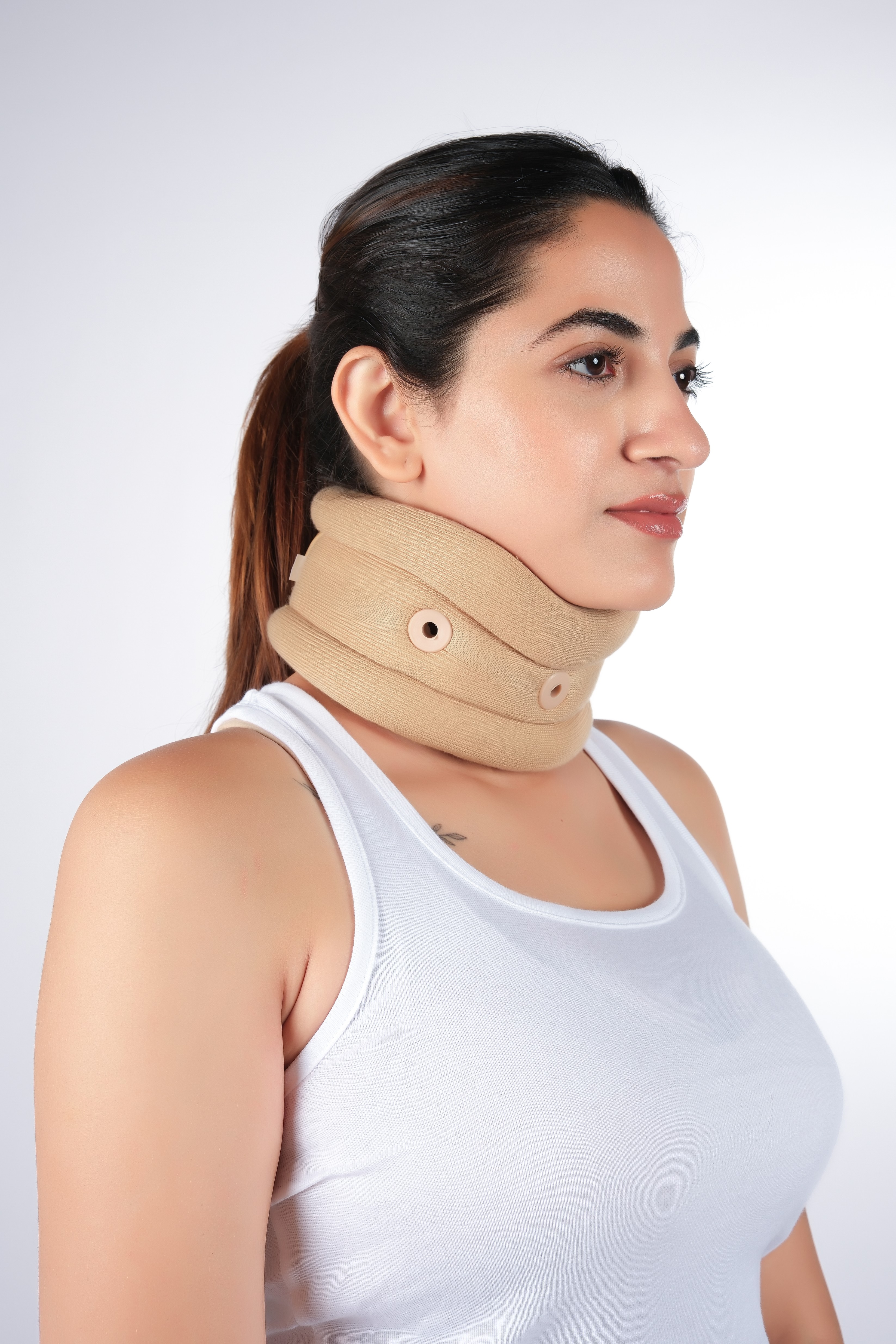 Soft cervical collar